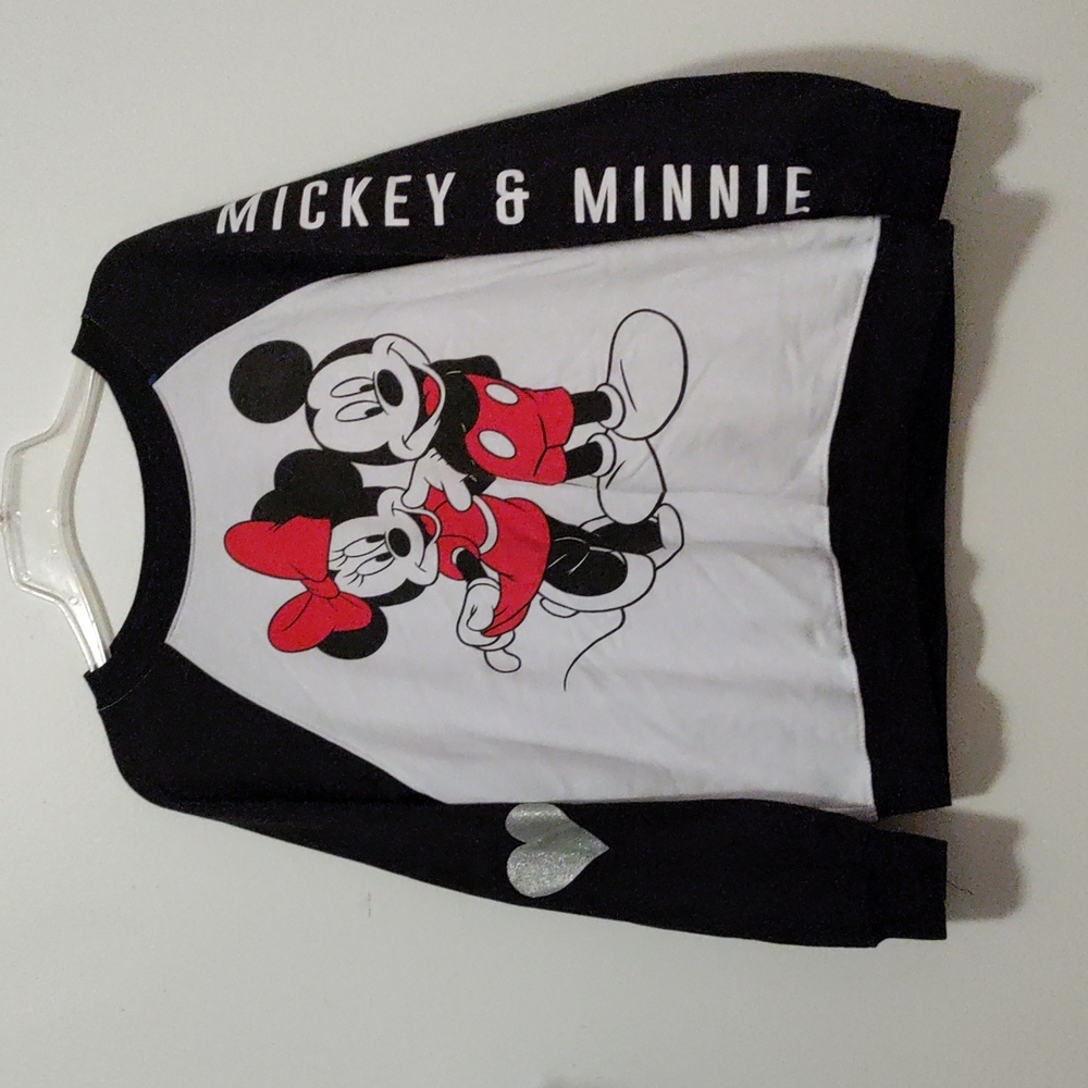 Disney woman size large (11-13) Mickey and Minnie sweatshirt